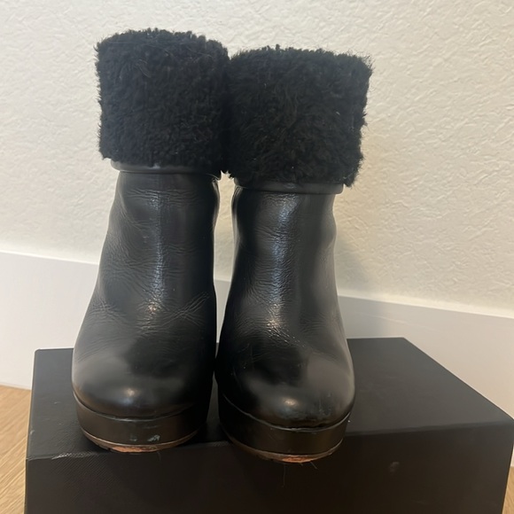 Coach black heeled platform booties w shearling ankles. Size 6 - Picture 8 of 10